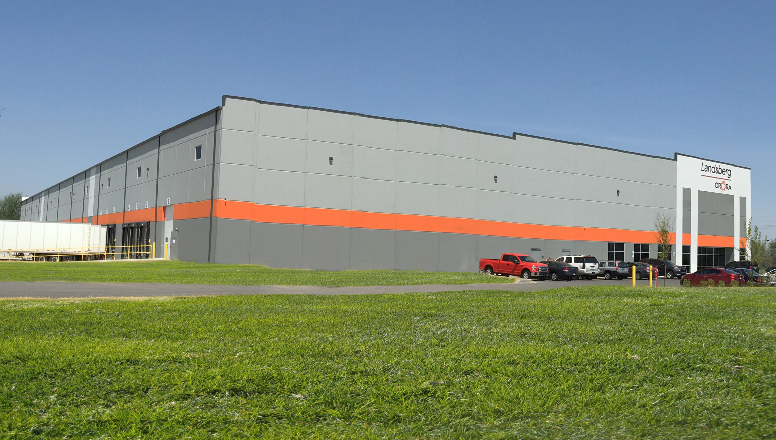 Landsberg Orora 100,000 SF build-to-suit specialty packaging facility in Greenfield, Indiana—fast-track entitlement and delivery by Becknell Industrial in under 6 months